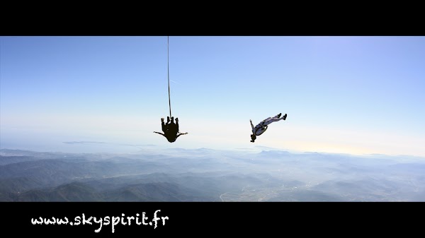 Sky Spirit, saut en parachute