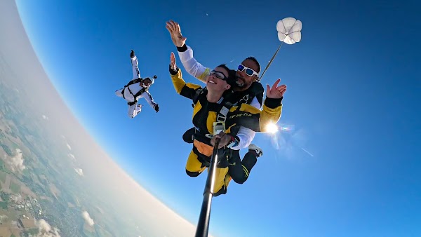 Abeille Parachutisme