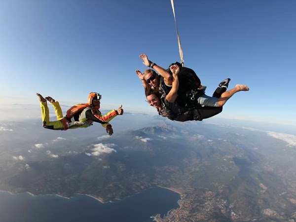 École de Parachutisme du Valinco - Scola di Paracadutismu di u Valincu