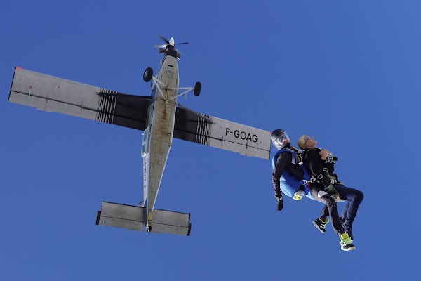 École Française de Parachutisme de Saumur